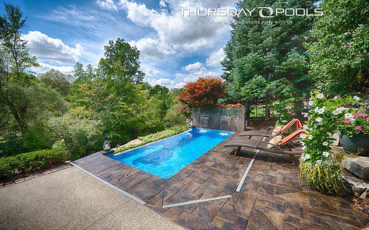 Flagstone Fiberglass Pool – Fort Stockton