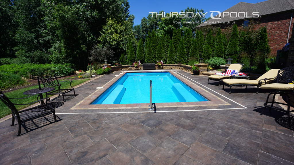 Compact Fiberglass Pool Renovation – Fort Stockton